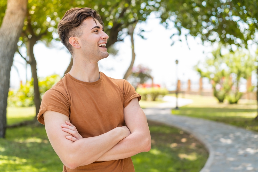 男性からボディタッチをする心理とは？距離を近づけるためのポイント