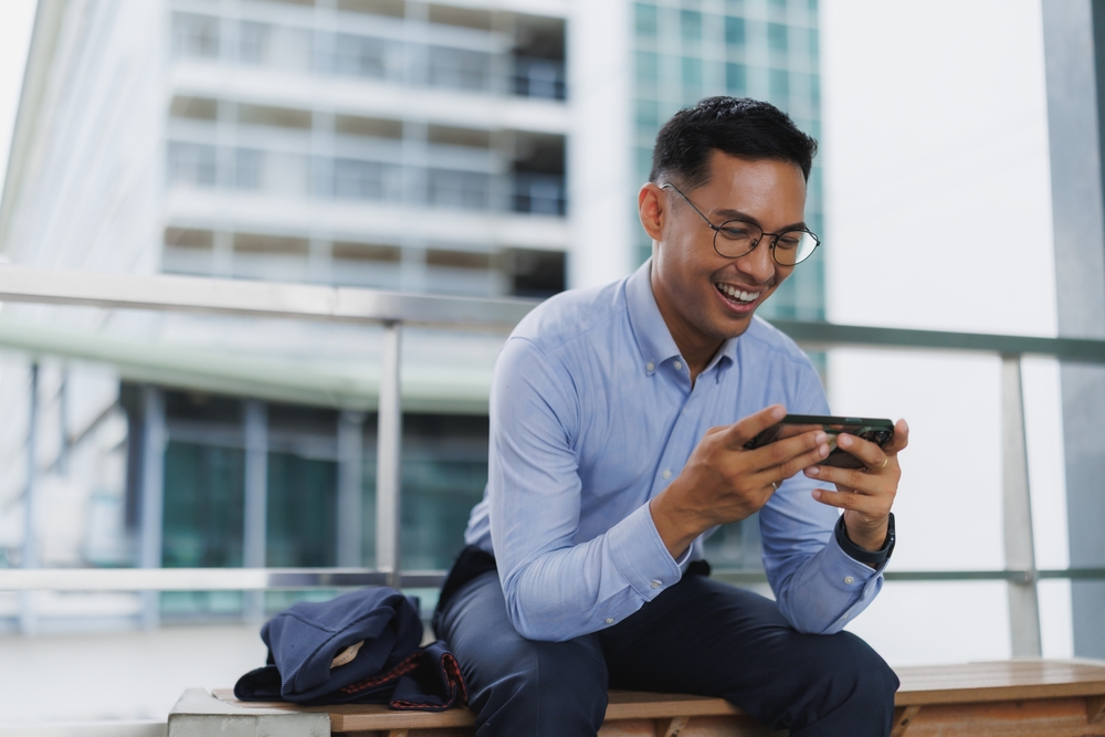 女性の指を触る男性心理になる理由は？親しくなるためのポイントについて