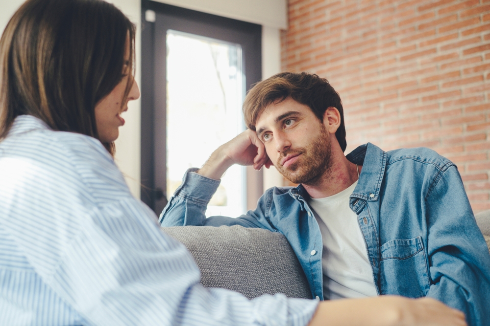 自分のことを話さない心理になる人は脈なし？本音を知ってみよう